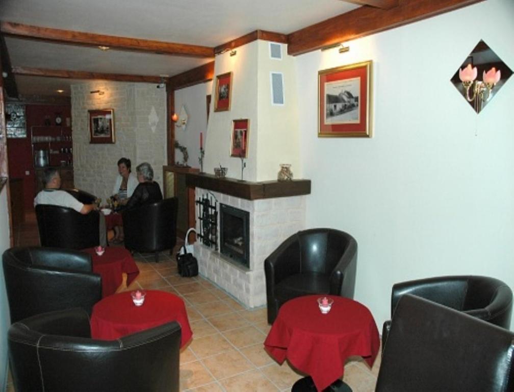 B&B Mirage Frécourt Buitenkant foto