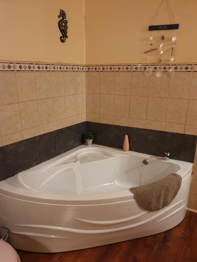 B&B Mirage Frécourt Buitenkant foto